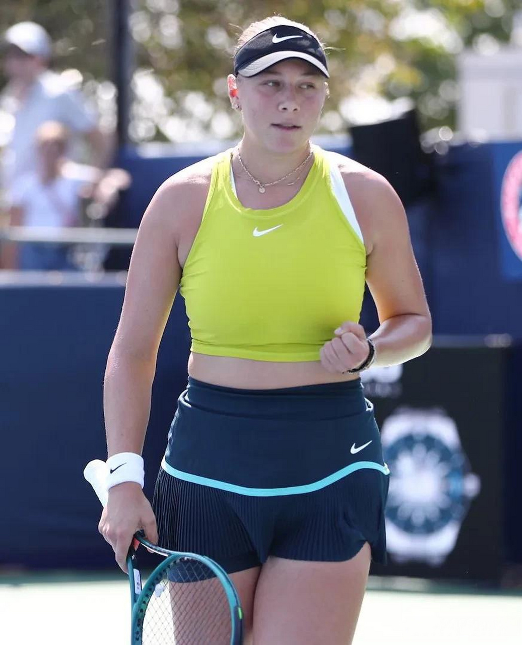 进行深入分 进行深入分