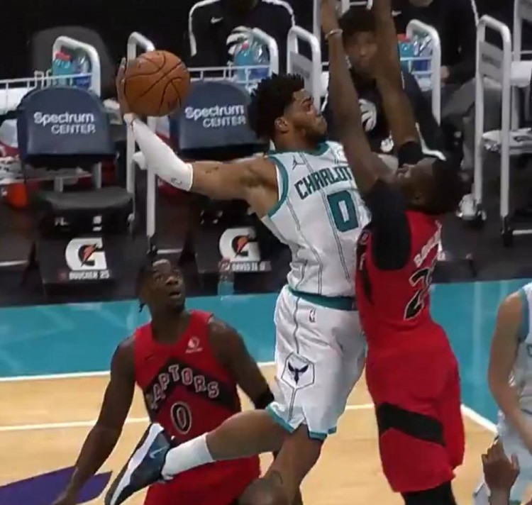 在三线作战 在三线作战