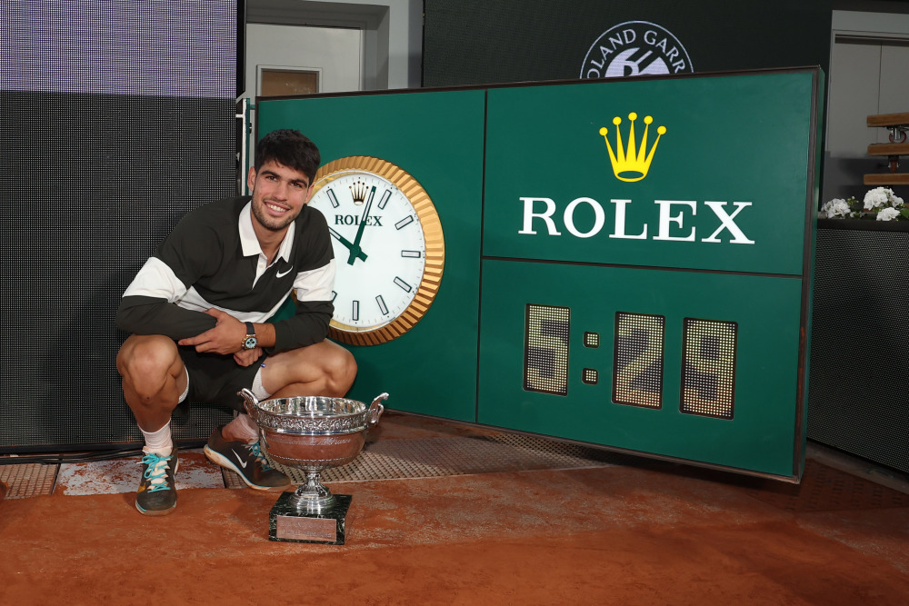 稳居榜首 稳居榜首