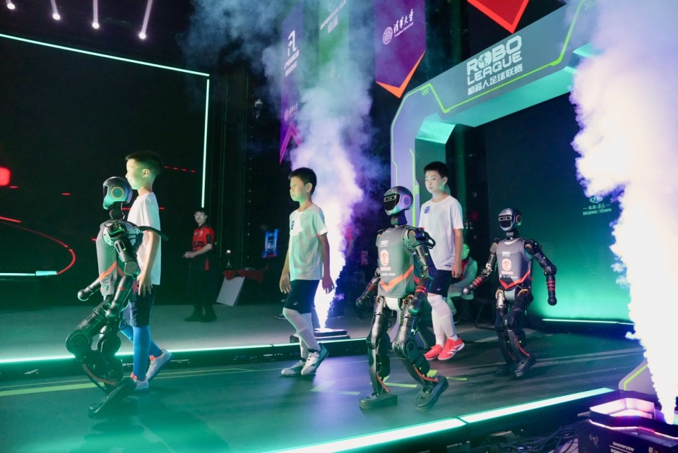 但与此同时 但与此同时