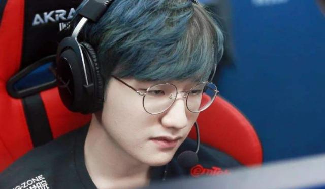 在這關鍵時 在這關鍵時